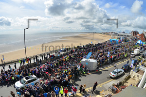 Start: Tour de Yorkshire 2015 - Stage 1