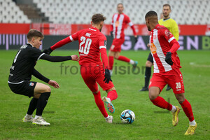 Leonardo Vonic, Isaiah Ahmad Young Rot-Weiss Essen vs. FSV Zwickau Spielfotos 13.01.2024