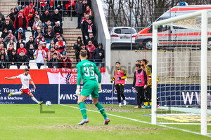 OÄŸuzhan Kefkir Rot-Weiss Essen vs. Borussia Dortmund U23 19.02.2023