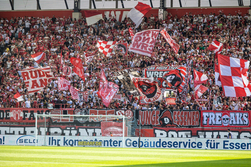 Rot-Weiss Essen Fans Heimspiel FC Ingolstadt 04 