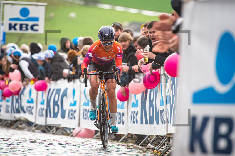 YONAMINE Eri: Ronde Van Vlaanderen 2022 - WomenÂ´s Race 