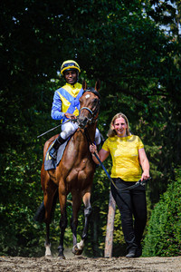 PEDROSA Eduardo: Horse Race Course Hoppegarten