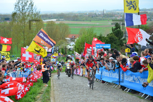 Leader Group Paterberg: 98. Ronde Van Vlaanderen 2014