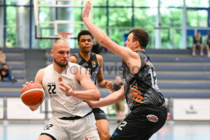 Dzemal Selimovic Nedzinskas Vytautas Basketball Regionalliga West Play Off Finale Spiel 3 ETB Miners - BBA Hagen Spielfotos