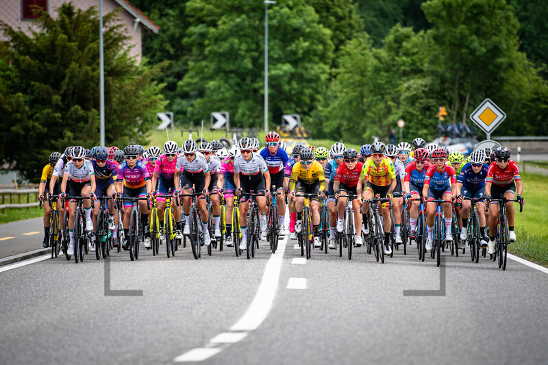 Peloton: Tour de Suisse - Women 2021 - 1. Stage 