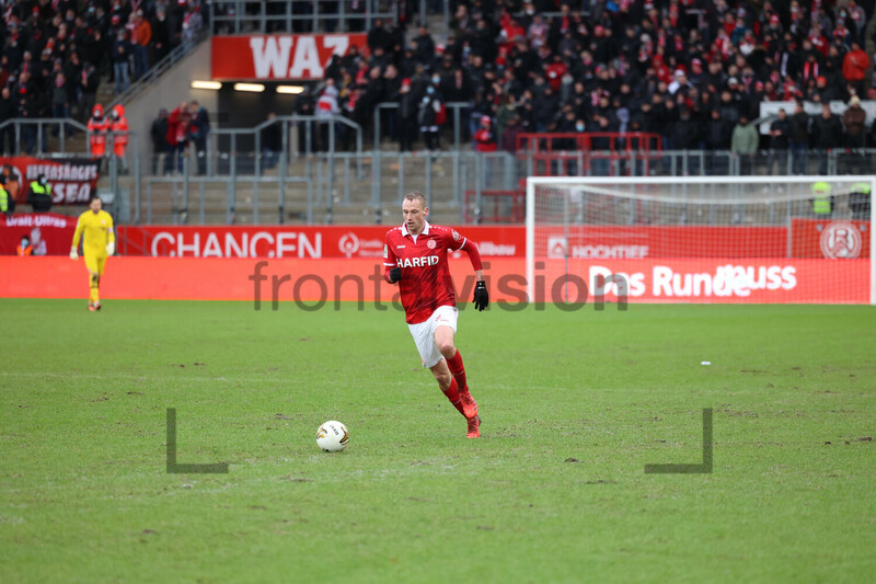 Felix Bastians RWE vs. Fortuna Düsseldorf Spielfotos 06-02-2022 