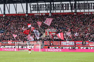 Rot-Weiss Essen Fans Jubel über Sieg