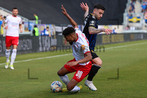 Isaiah Young, Calogero Rizzuto  1. FC Saarbrücken vs. Rot-Weiss Essen 18.03.2023