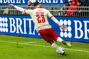 Rios Alonso SV Wehen Wiesbaden vs. Rot-Weiss Essen Spielfotos 02.10.2022