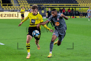 Isaiah Young, Julian Hettwer Borussia Dortmund U23 vs. Rot-Weiss Essen 13.10.2023