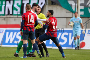Auseinandersetzungen Wuppertaler SV vs. Preußen Münster Spielfotos 06-03-2022