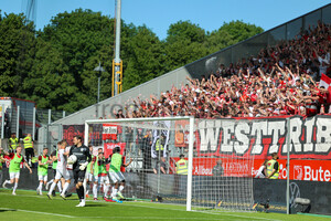 Torjubel Rot-Weiss Essen vs. Rot Weiß Oberhausen 03.06.2023