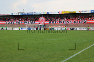 Rot-Weiss Essen Fans in Lotte gegen Rödinghausen Spielfotos 07.05.2022