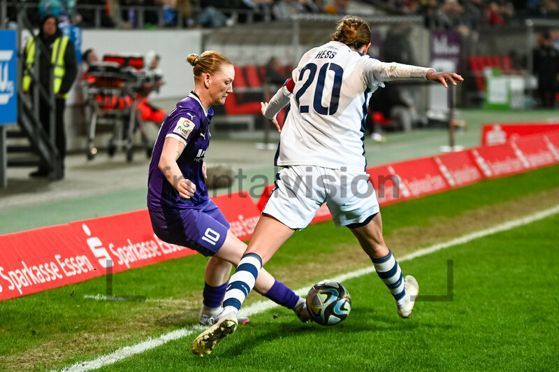 Natasha Kowalski Alexandria Loy Hess Google Pixel Frauen Bundesliga SGS Essen MSV Duisburg Spielfotos 08.03.2024 