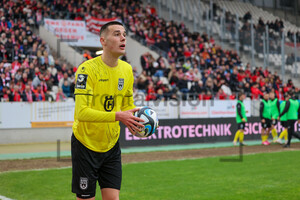 Bastian Allgeier Rot-Weiss Essen vs. SSV Ulm Spielfotos 17.02.2024