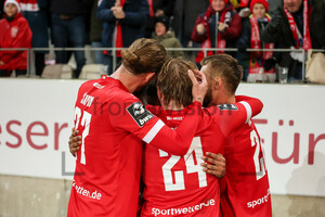 Torjubel Rot-Weiss Essen vs. VfB Lübeck Spielfotos  15.12.2023
