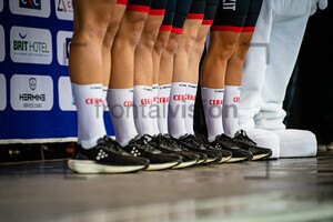 CERATIZIT - WNT PRO CYCLING TEAM: Bretagne Ladies Tour - Teampresentation