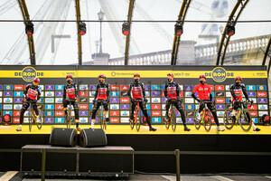 LOTTO SOUDAL: Ronde Van Vlaanderen 2021 - Men