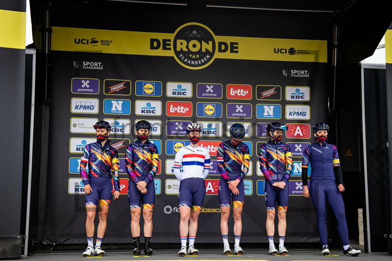 CANYON//SRAM RACING: Ronde Van Vlaanderen 2021 - Women 