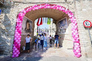 Start - Castelnuevo Della Daunia: Giro Rosa Iccrea 2020 - 8. Stage