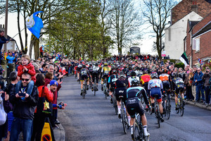 Peloton: 2. Tour de Yorkshire 2016 - 2. Stage