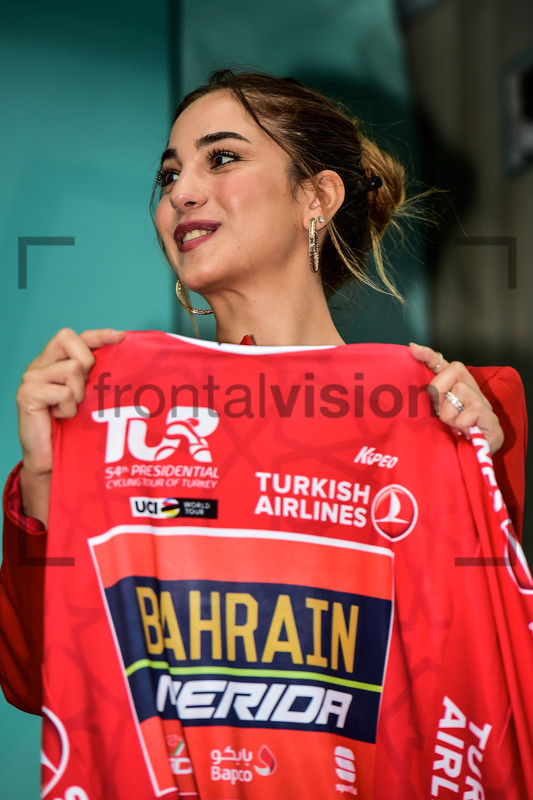 Hostess: Tour of Turkey 2018 – 6. Stage 