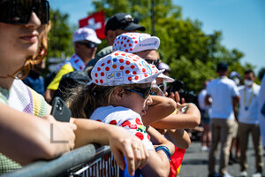 Cycling Fans: Tour de France Femmes 2022 – 1. Stage