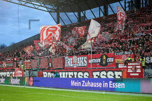 Rot-Weiss Essen Fans Westtribüne 02.03.2024