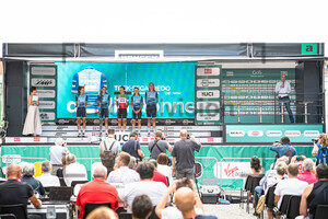 TREK - SEGAFREDO: Giro Donne 2021 - Teampresentation