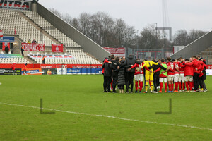Mannschaftsfoto nach Abpfiff Rot-Weiss Essen vs. Wuppertaler SV Spielfotos 23-01-2022