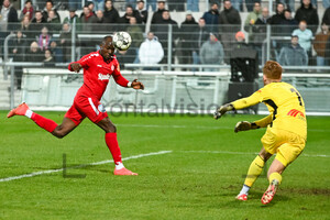 Moussa Doumbouya, Marvin Niklas Gomoluch KFC Uerdingen vs. Rot-Weiss Essen Spielfotos 06.03.2024