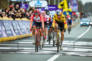 PEDERSEN Mads, VAN AERT Wout: Ronde Van Vlaanderen 2023 - MenÂ´s Race