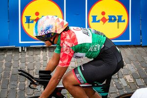 HOUILI Nesrine: UCI Road Cycling World Championships 2023