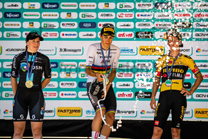 KOOL Charlotte, BALSAMO Elisa, VOS Marianne: Giro dÂ´Italia Donne 2022 – 5. Stage