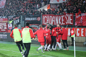 Thomas Eisfeld Torjubel Rot-Weiss Essen vs. FC Viktoria Köln Spielfotos 23.01.2024