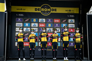 JUMBO-VISMA WOMEN TEAM: Ronde Van Vlaanderen 2021 - Women