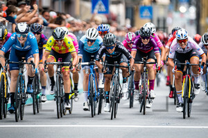 NORSGAARD JÃ˜RGENSEN Emma Cecilie, RIVERA Coryn, BRENNAUER Lisa: Giro dÂ´Italia Donne 2021 – 6. Stage