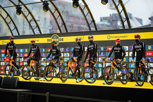 BAHRAIN VICTORIOUS: Ronde Van Vlaanderen 2021 - Men