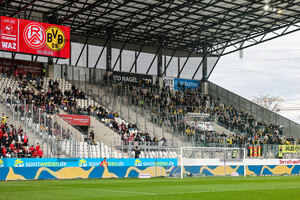 Gästeblock Rot-Weiss Essen vs. BVB U23 Spielfotos 17.03.2024
