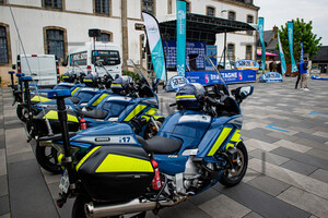 Police Motorbikes: Bretagne Ladies Tour - 1. Stage