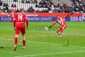 Leonardo Vonic Torjubel Rot-Weiss Essen vs. 1. FC Köln Spielfotos 06.01.2024