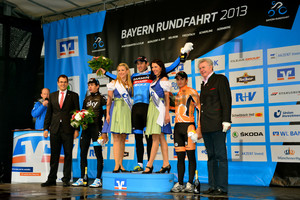 Winner Alex Rasmussen, second BenSwift and third Juan Jose Lobato: 1. stage