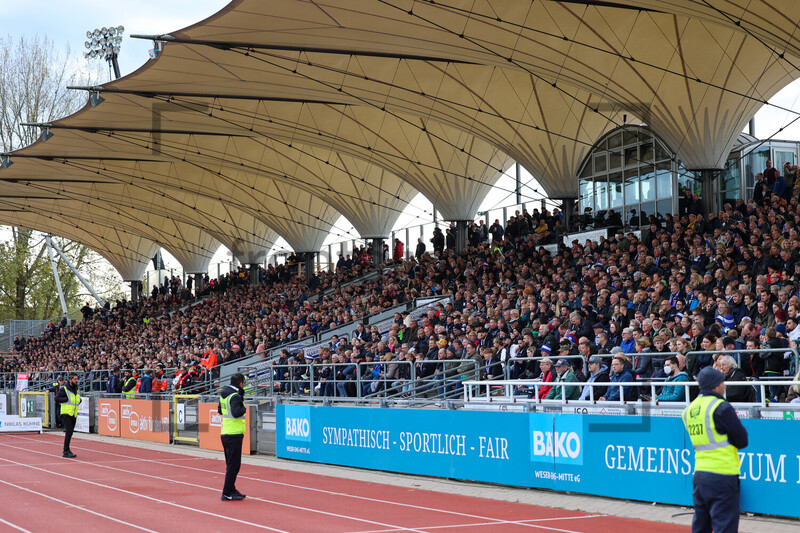Haupttribüne Stadion Marschweg Oldenburg VfB Oldenburg 06.11.2022 