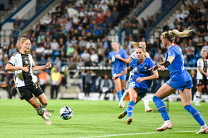 Sarai Linder UEFA Women’s Nations League Deutschland Island Spielfotos 26.09.2023