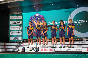 CANYON//SRAM RACING: Giro Donne 2021 - Teampresentation