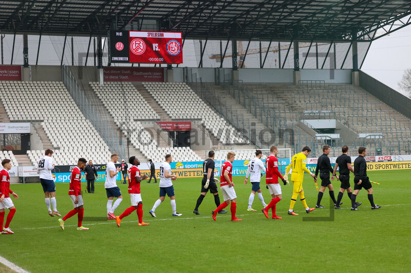 Rot-Weiss Essen vs. Wuppertaler SV Spielfotos 23-01-2022 