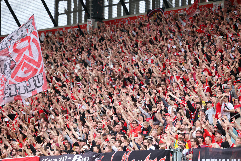 Rot-Weiss Essen Fans Support gegen MSV Duisburg 07.04.2024 