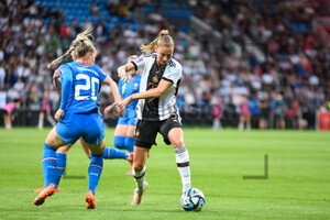 Sarai Linder Gudrun Arnardottir 2 Spieltag UEFA Women’s Nations League Deutschland Island Spielfotos 26.09.2023