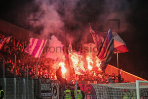 Pyro VfL Osnabrück Fans in Essen
