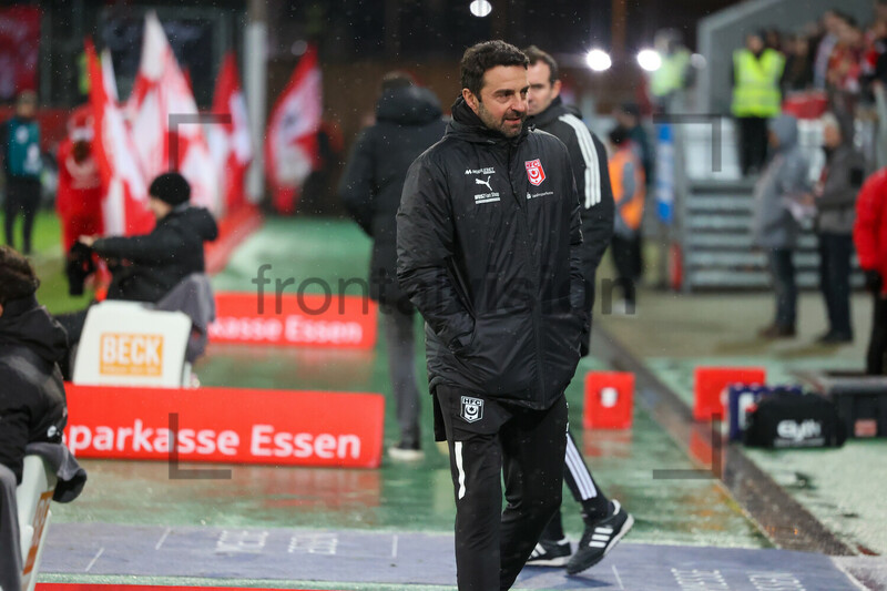 Sreto Ristic Rot-Weiss Essen vs. Hallescher FC Spielfotos 19.12.2023 